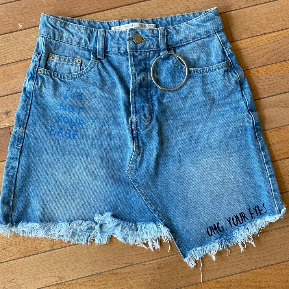 EUC Bershka Denim mini Skirt with Quotes